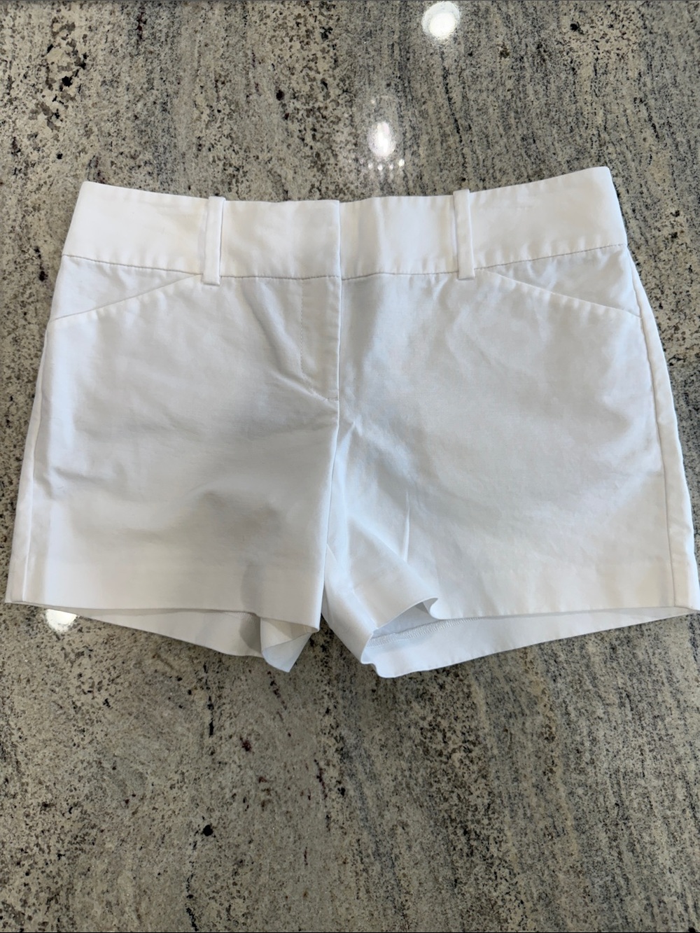 Ann Taylor White Signature Cotton Shorts Size 8